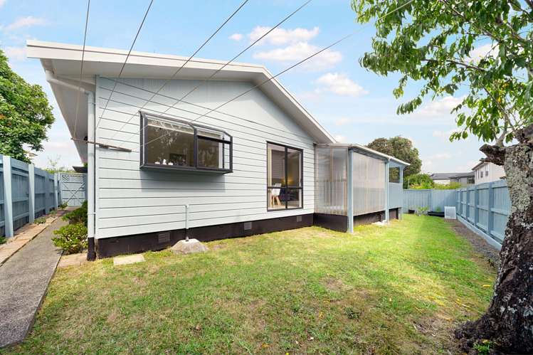 1/23 Mickle Street Te Atatu South_13