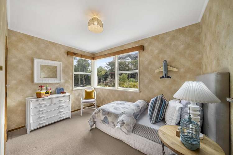 10 Hubert Henderson Place Remuera_14