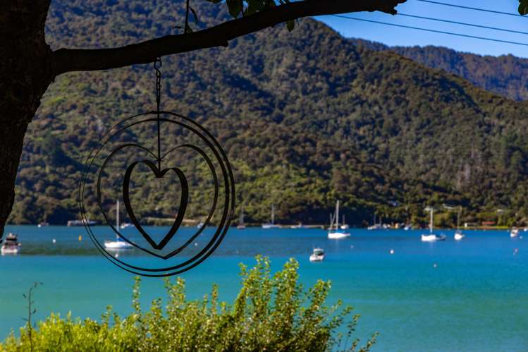 337 and 337a Anakiwa Road Anakiwa_10