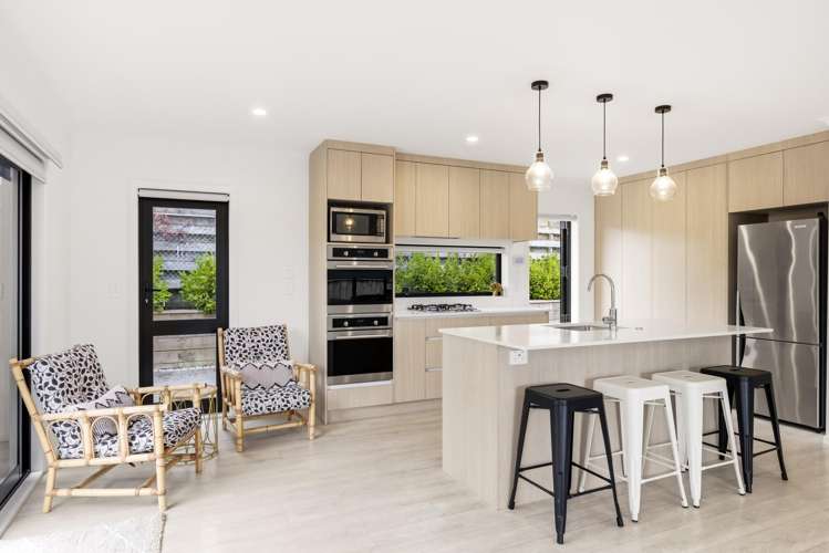 4C Mere Road Taupo_14