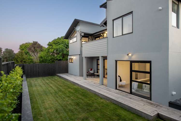 1/8 Clifton Road Waiake_23