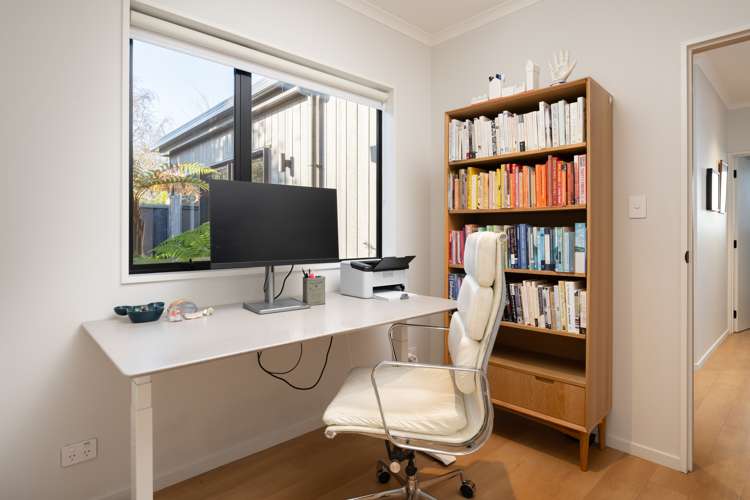 13b Richardson Avenue Burleigh_7