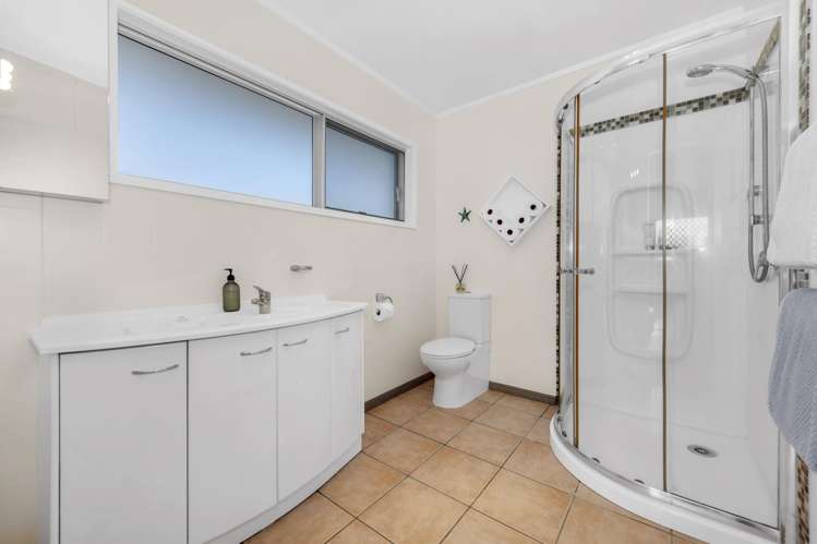 31 Wells Road Bucklands Beach_16