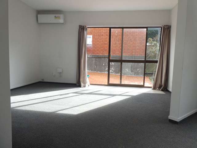 3/166 Moxham Avenue Hataitai_4