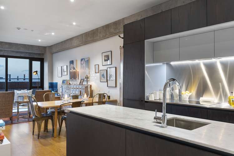 402/5 Hohipere Street Grafton_13