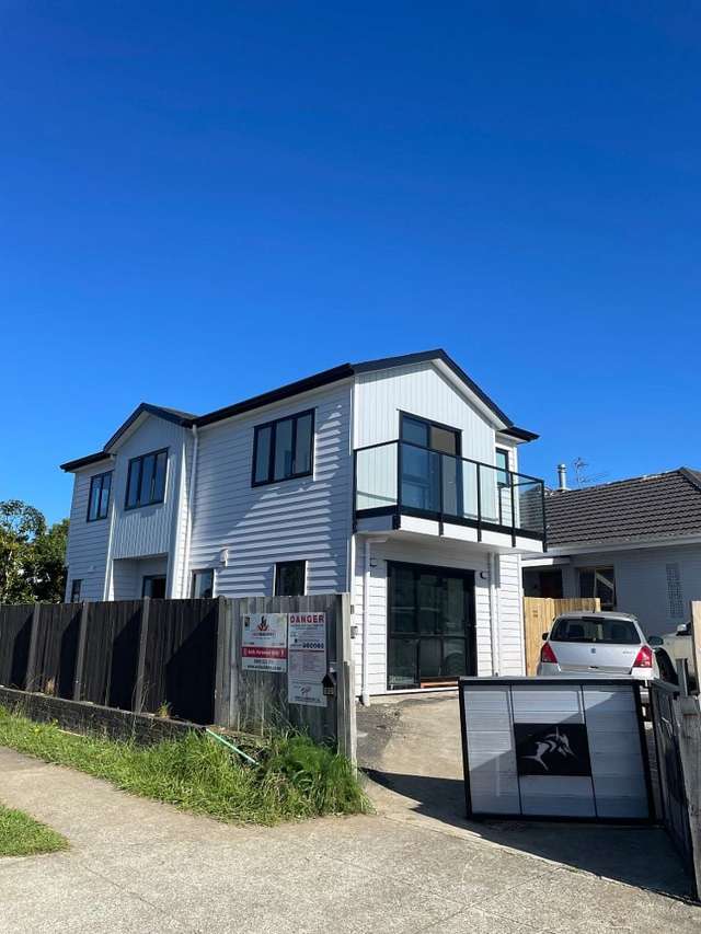 Modern 4BR Brand new Home in Papatoetoe!