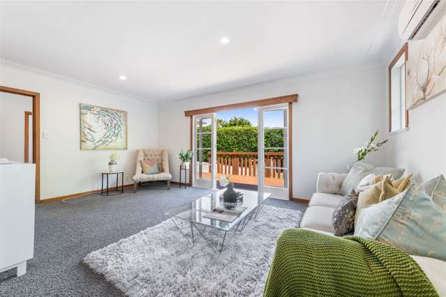 2/9 Nile Road Kelston_3