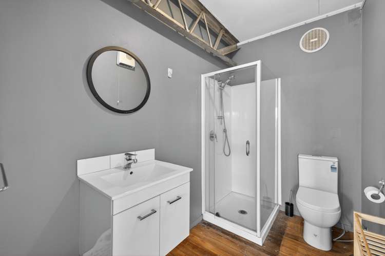 2/270 Lincoln Road Addington_7