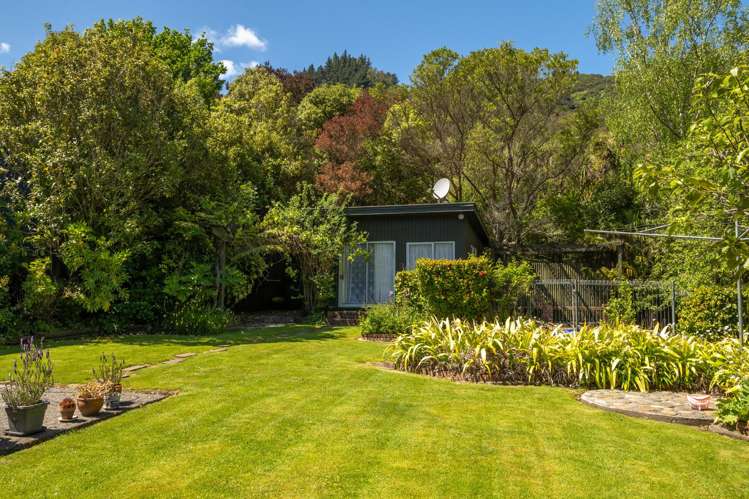 128 Waikawa Road Picton_12