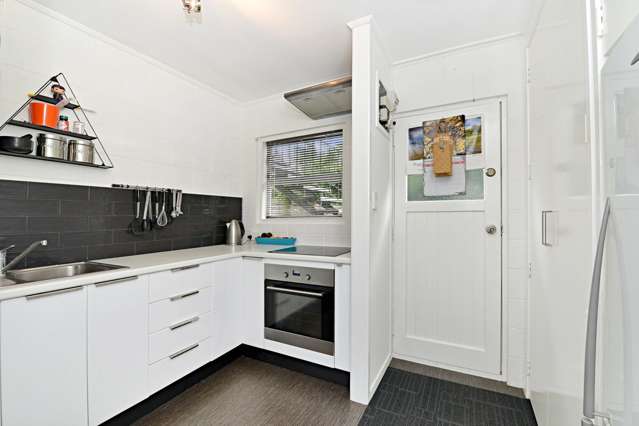 3/2 Mountain View Road Morningside_4