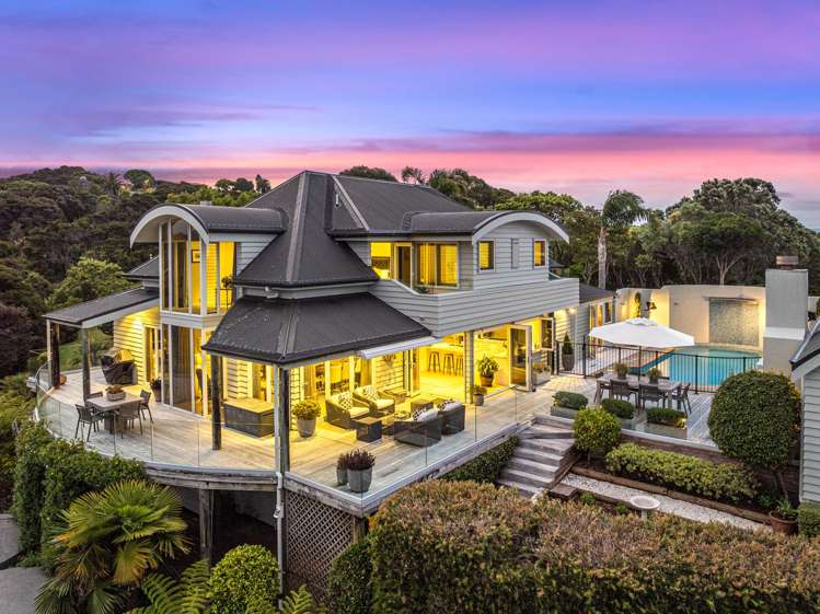 2 Puriri Place Sandspit_41