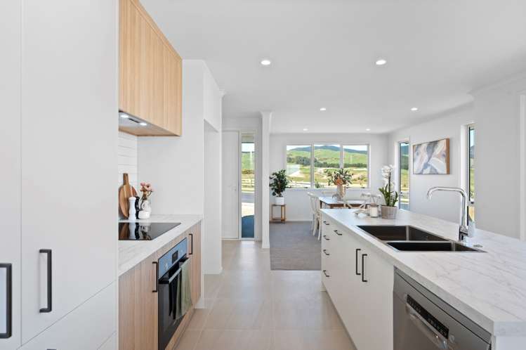 16 Kohekohe Drive Owhata_2