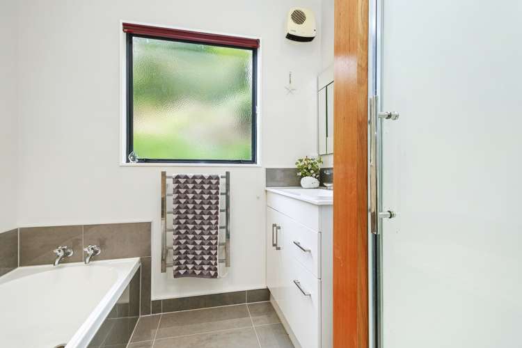 69 Redvers Drive Belmont_16