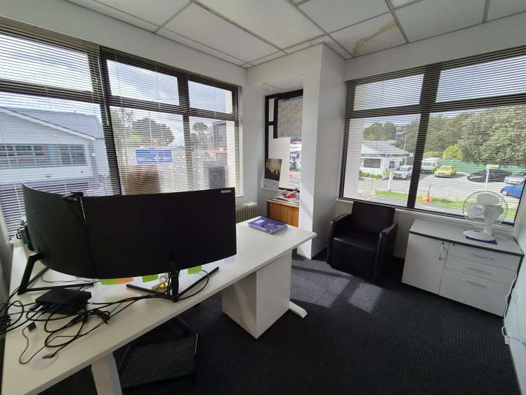 Part, 12 Moorefield Road Johnsonville_8