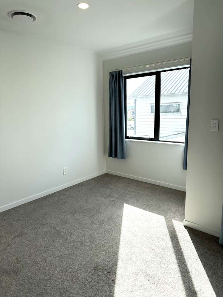 41 Toanui Road Hobsonville_13