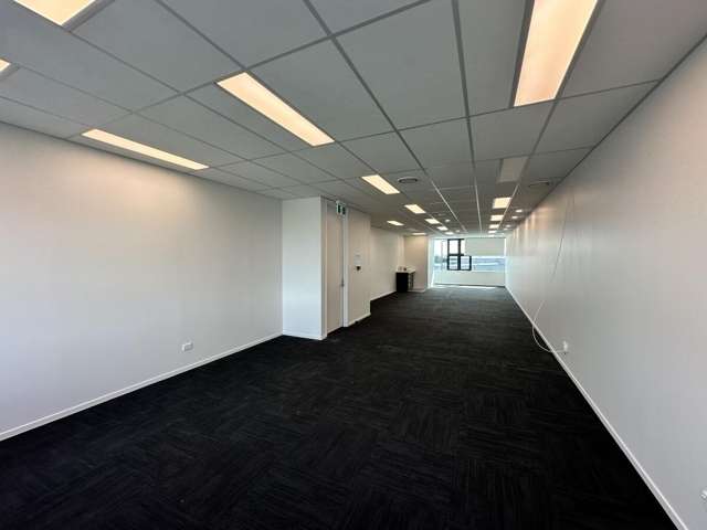 10/102C Hobsonville Road Hobsonville_2