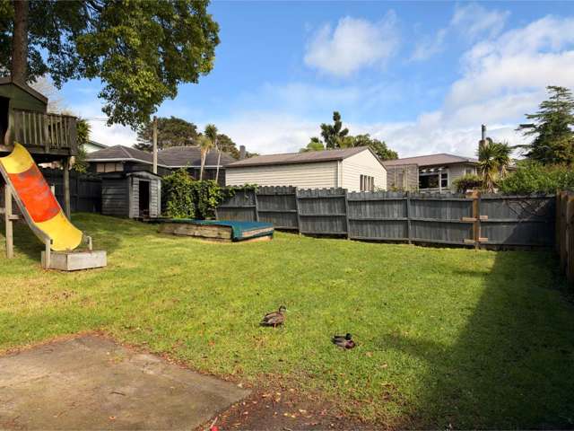 69 Stottholm Road Titirangi_4