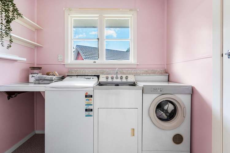 425 Linwood Avenue Bromley_14