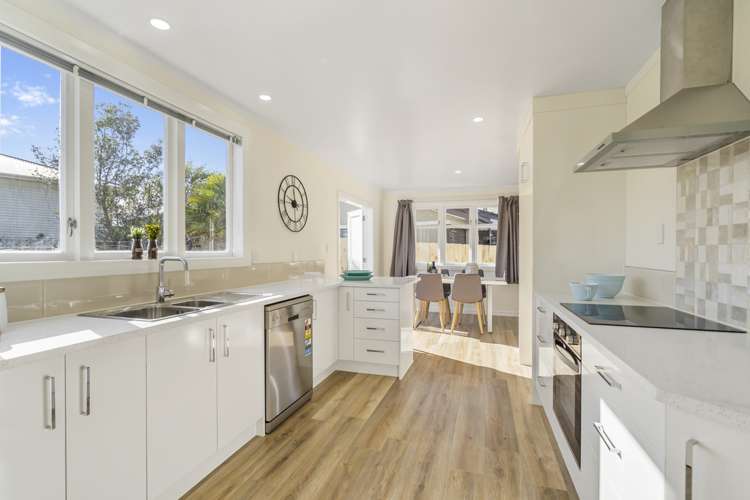 26 Roberts Road Te Atatu South_6