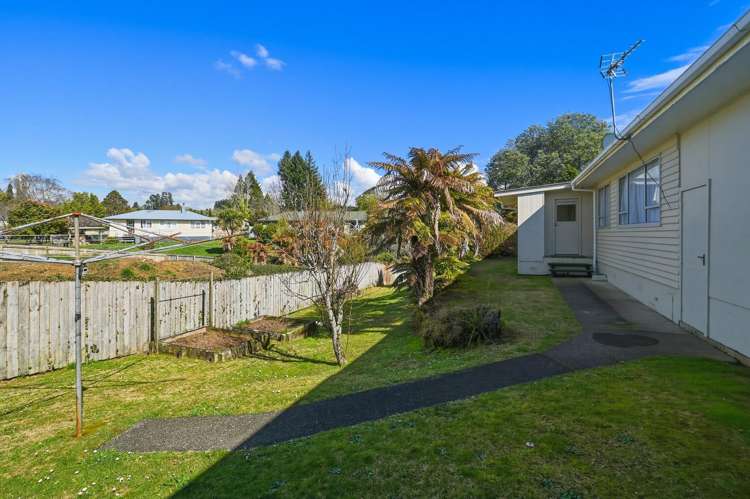 22 Pandora Avenue Sunnybrook_11