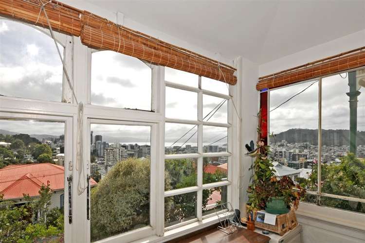 19 Maarama Crescent Aro Valley_8