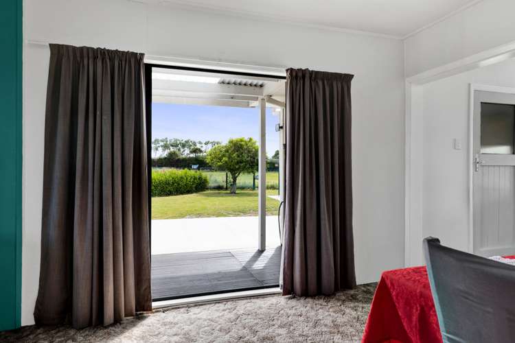 84 Mawhitiwhiti Road Normanby_16