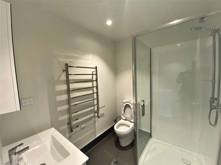 4/8 Dock Street Auckland Central_10