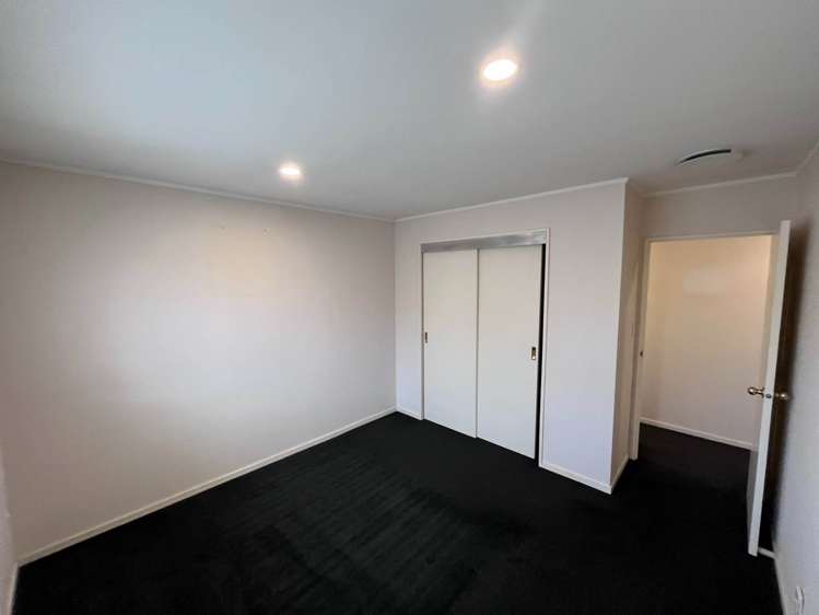 15 Milan Drive Glen Eden_14