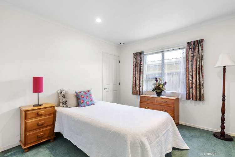 189a The Parade Island Bay_11