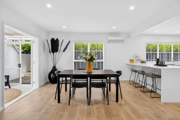 2/15 Saltburn Road Milford_6