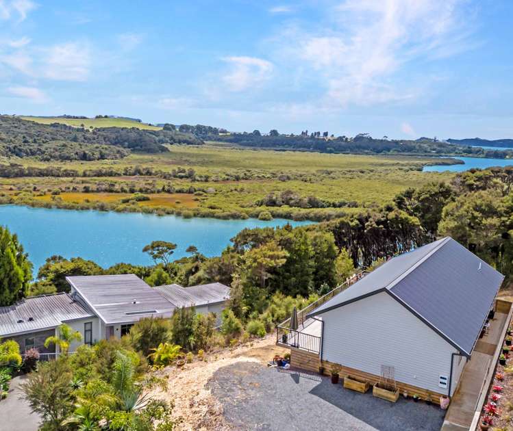 14 Waterview Place Paihia_19