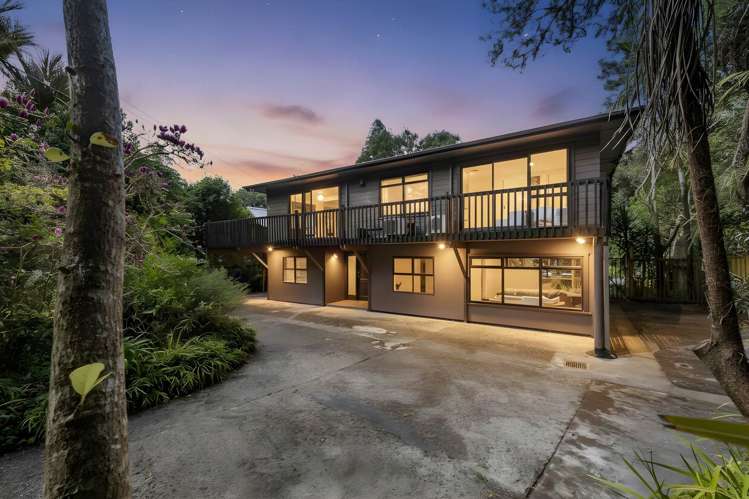 164 Woodlands Park Road Titirangi_13