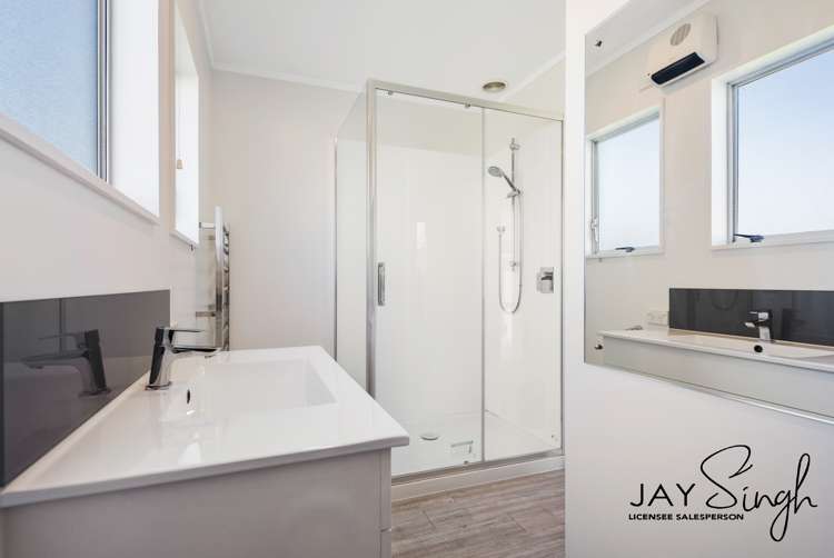 1 Banks Road Kawakawa Bay_7