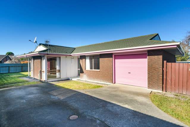 18 Westmere Place Takaro_1