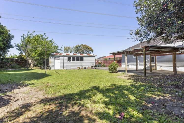 9 Leslie Place Otara_11