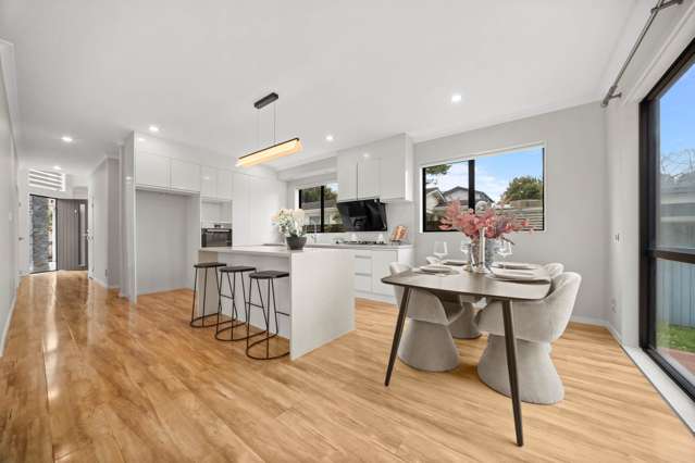 324A Royal Road Massey_2