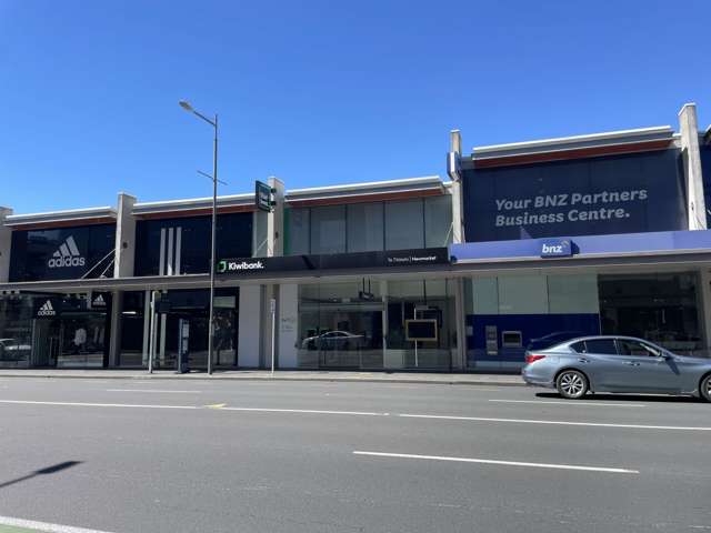 Premium Broadway Retail