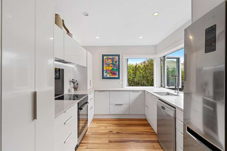 77 Macfarlane Street Hamilton East_8