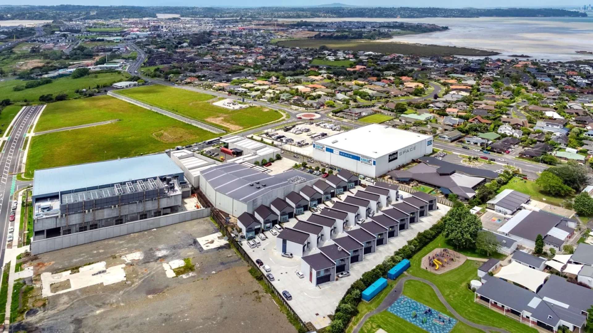 13/8 Laurenson Road Hobsonville_0