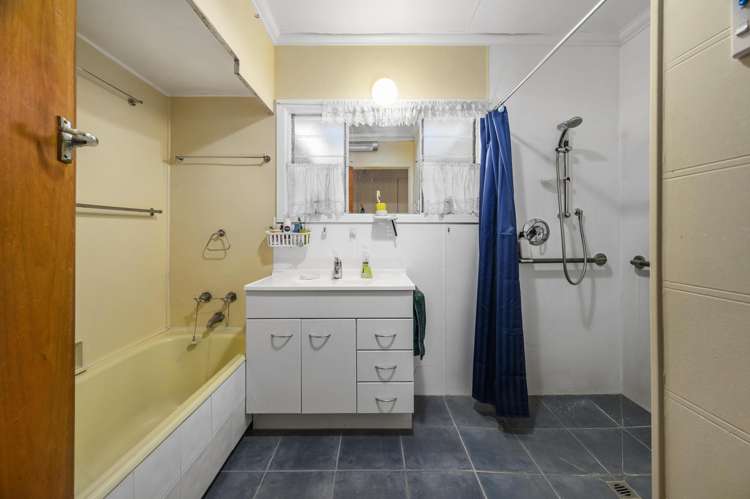 113 Koutu Road Kawaha Point_10