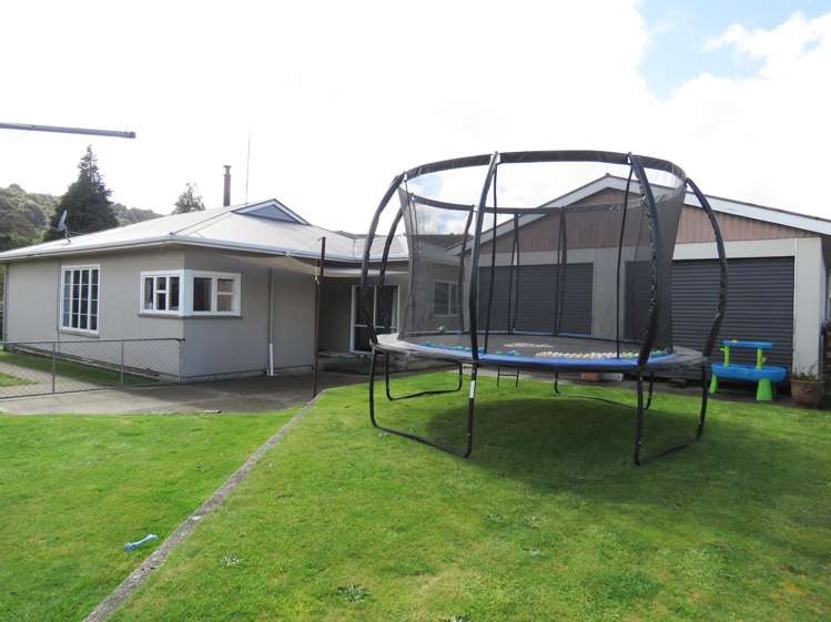 28 Main Street Reefton_16