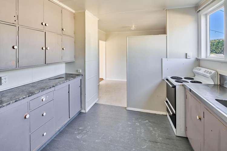 3 - 5 York Place Cannons Creek_14