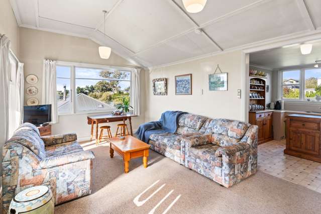 72 Stornoway Street Karitane_2