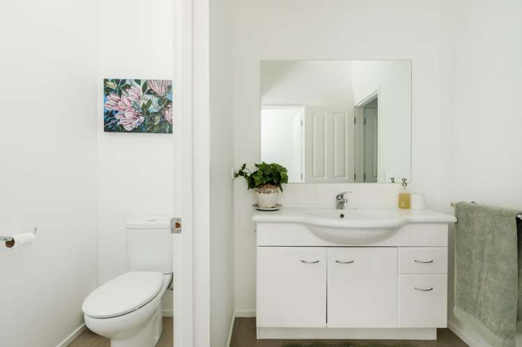 6 Bridgewater Lane Stoke_17