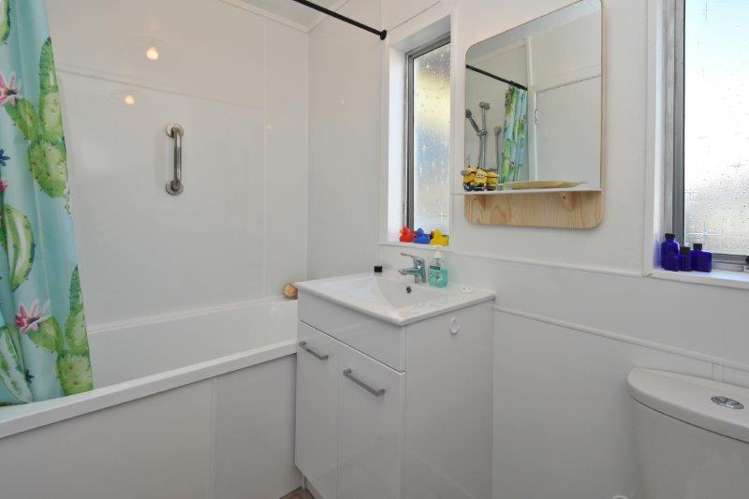 4/8 Lane Street Woolston_6