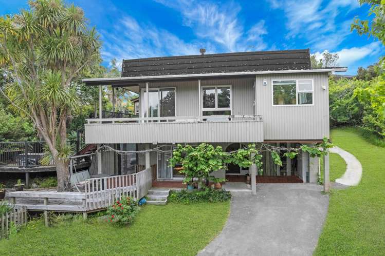 8 Philson Terrace Browns Bay_12