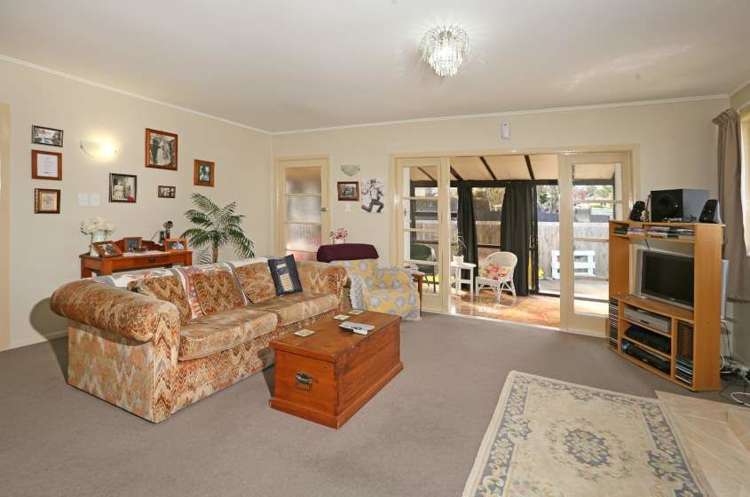 25b Chorley Avenue Massey_6