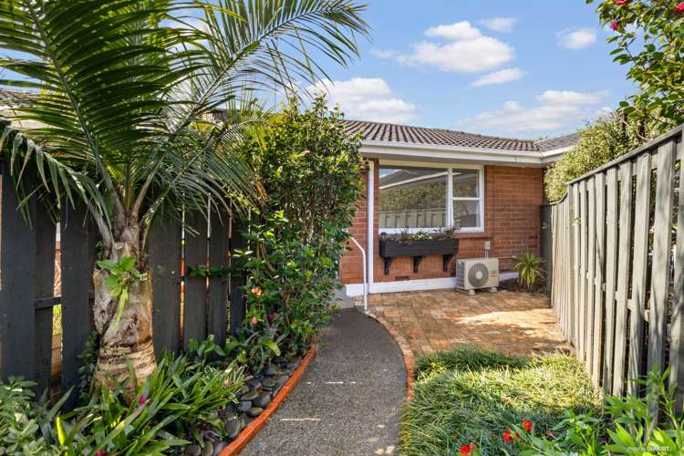 2/7 Celtic Crescent Ellerslie_11