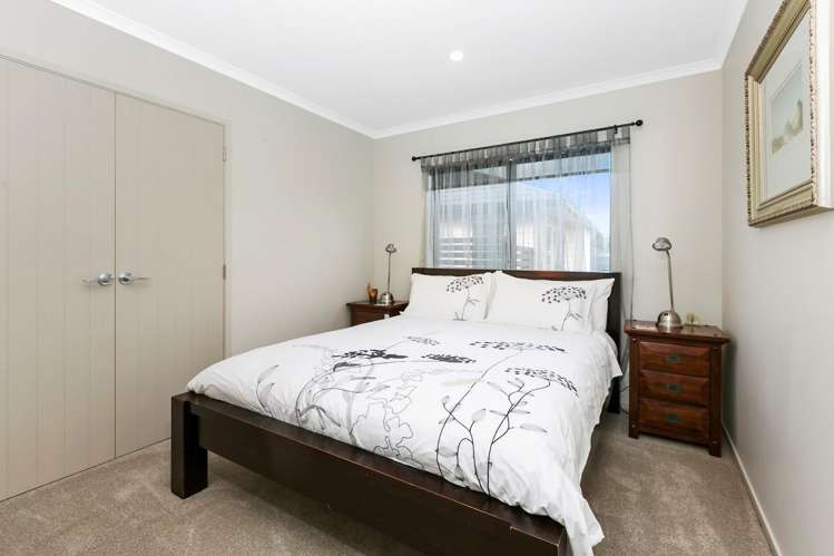 226 Lakes Boulevard Pyes Pa_14