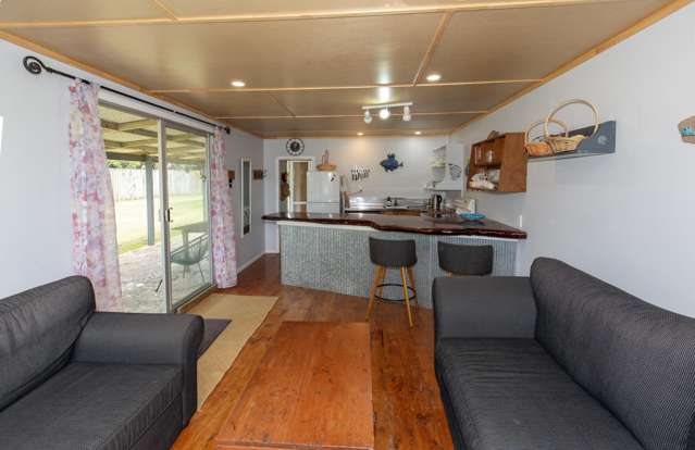 5 Bayly Street Baylys Beach_4